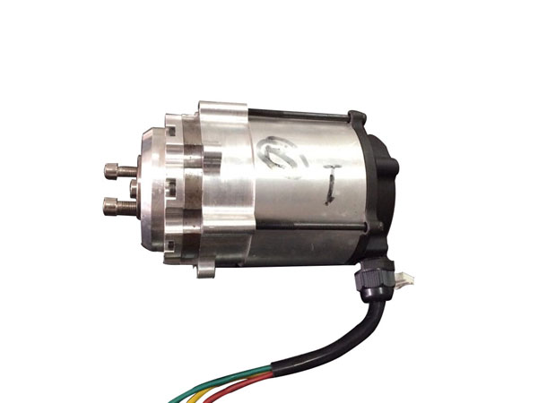 ����܇����݆ƽ��܇��/ ݆��